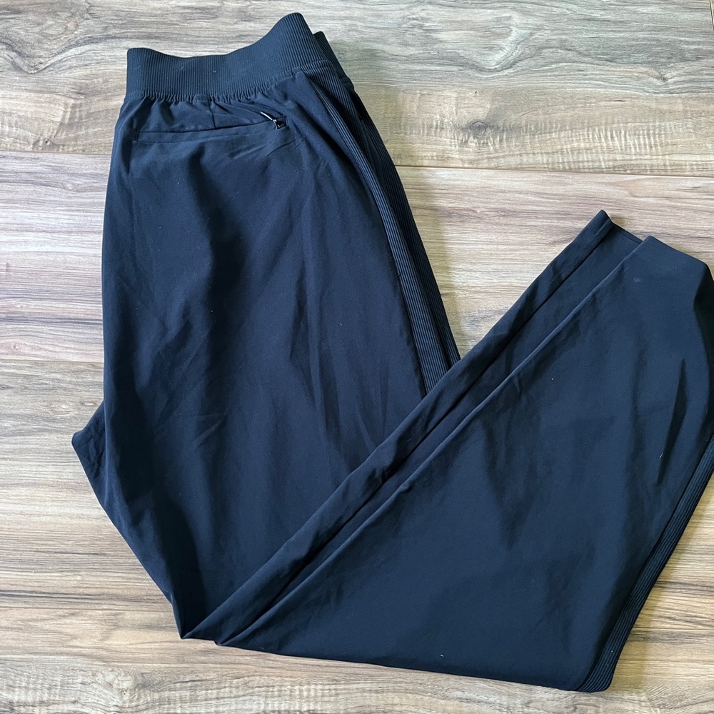 Athleta Brooklyn Ankle Pant Size 10 Black
